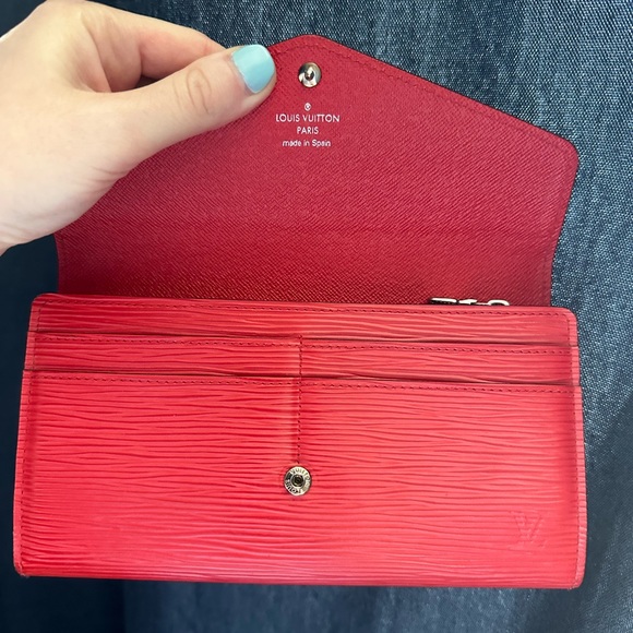 Louis Vuitton red epi leather Sarah wallet - Picture 7 of 10
